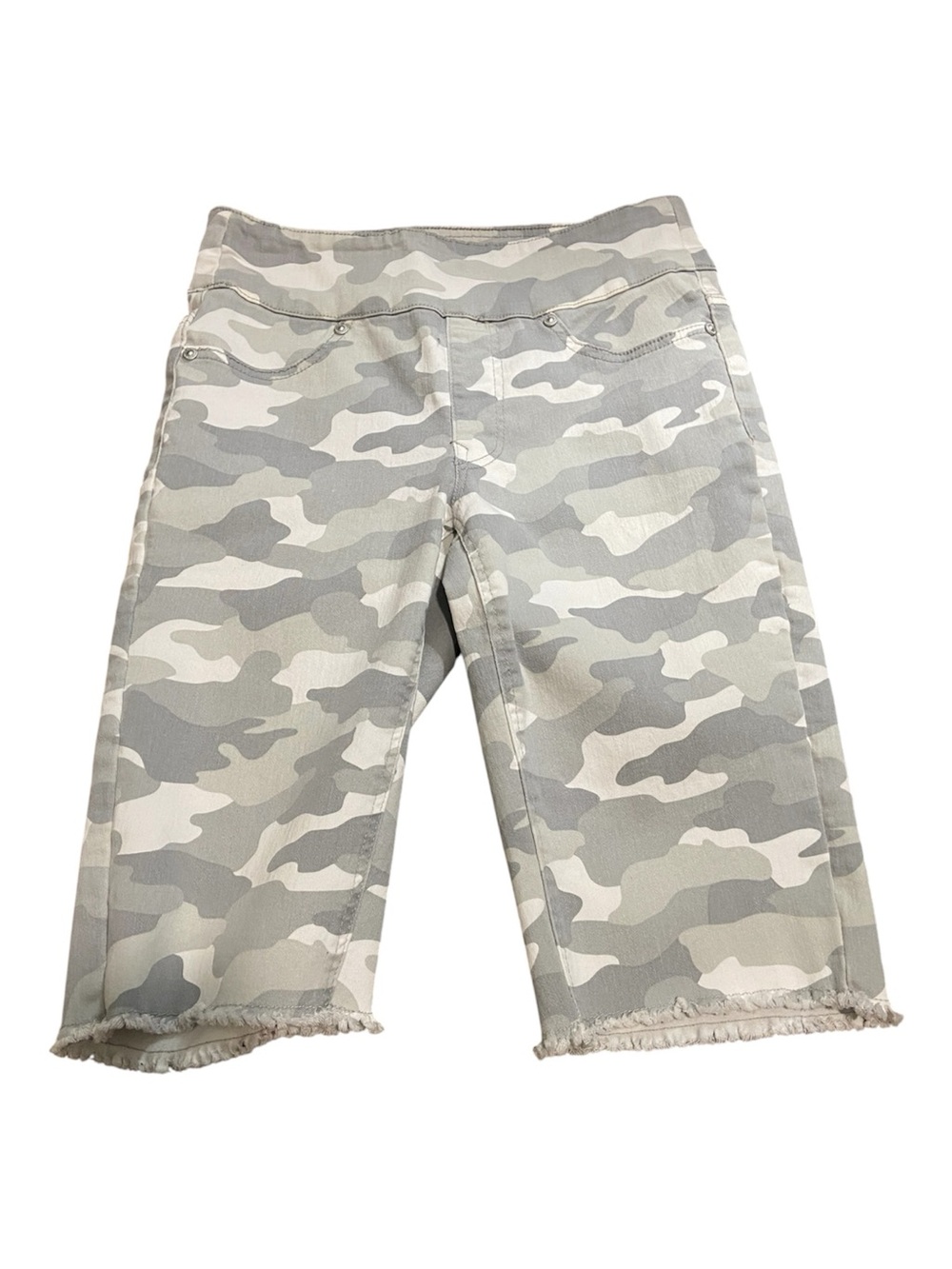 DG2 by Diane Gilman Stretch Pull On Printed Bermuda Shorts Gray Camo Size S